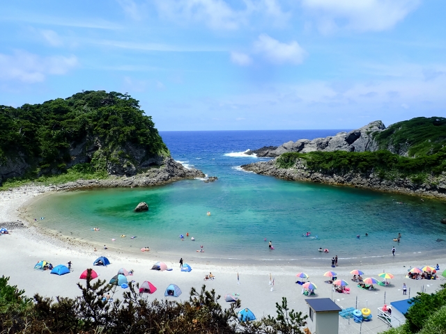 式根島のビーチ