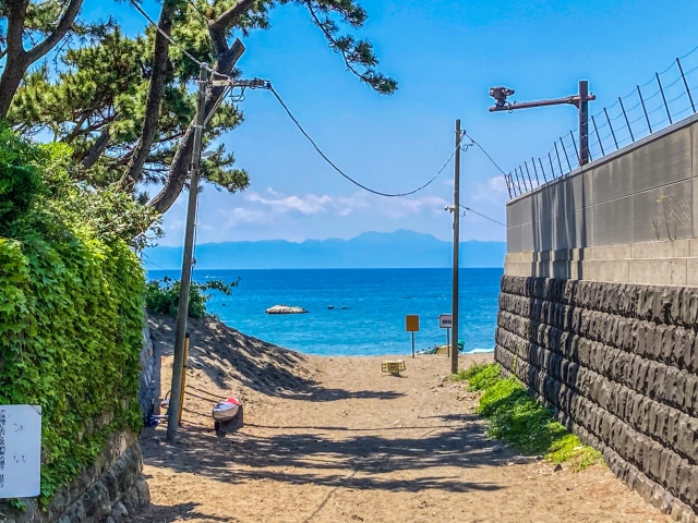 葉山の一色海岸