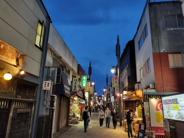夜の小町通り